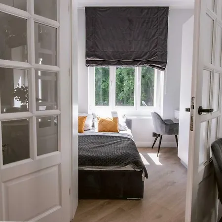 아파트 Rent Mariana Mokwy 20/3 Apartament 1